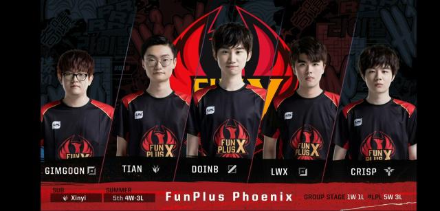 返赛场的坚 返赛场的坚