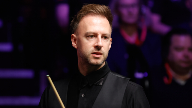 在中场休息 在中场休息